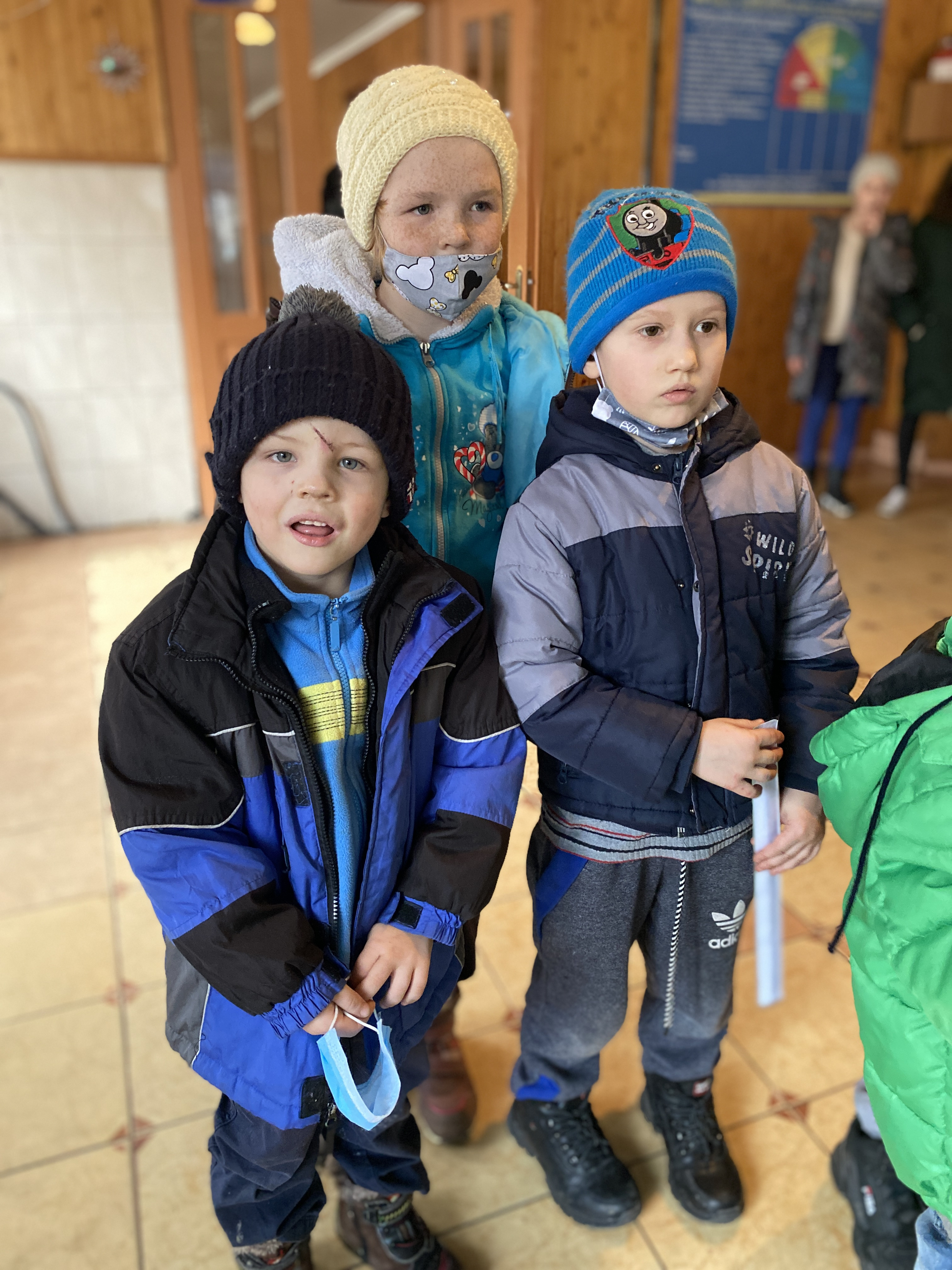 св. миколай іде до сиріт